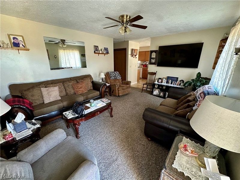 807 Carlisle Street, Belpre, OH 45714 Photo 2