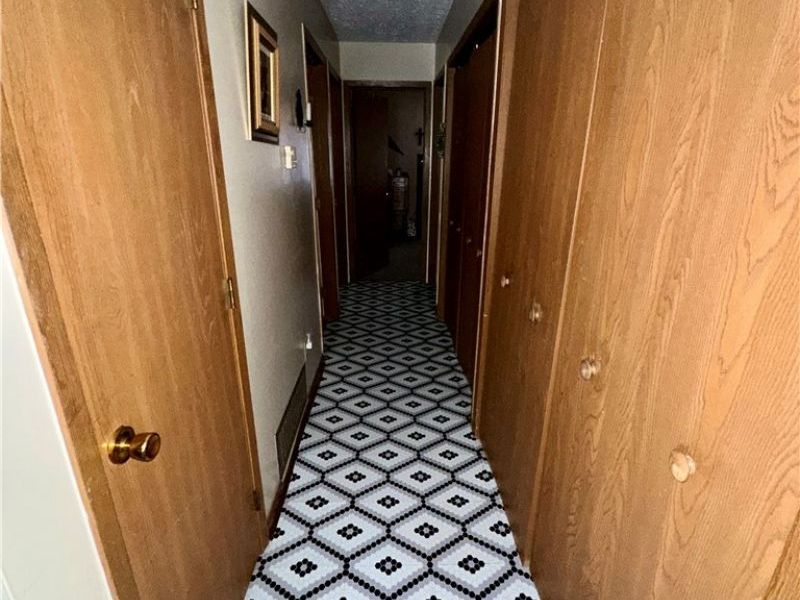 807 Carlisle Street, Belpre, OH 45714 Photo 4