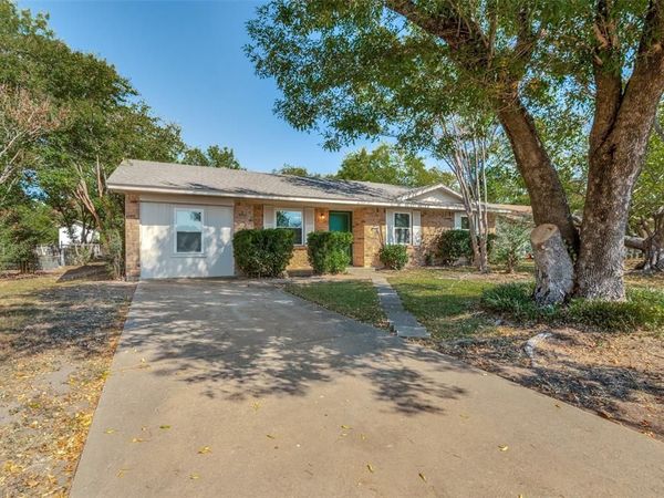 735 Middale Road, Duncanville, TX 75116