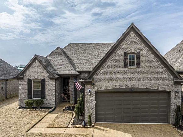 240 DOGWOOD SPRINGS DR, Oakland, TN 38060