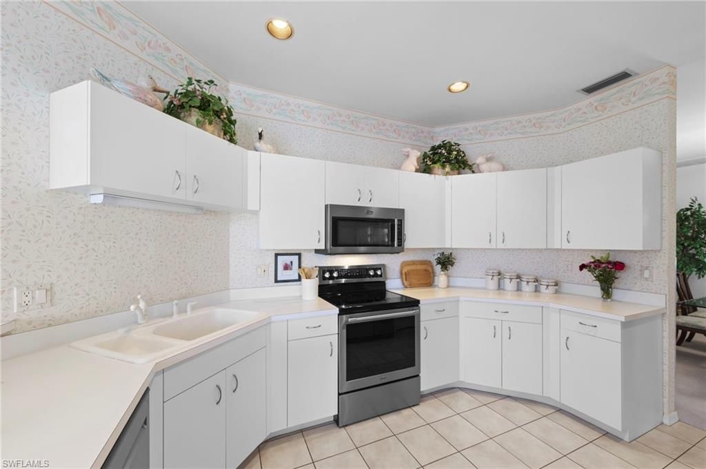 8509 Fairway Bend Dr, Estero, FL 33967 Photo