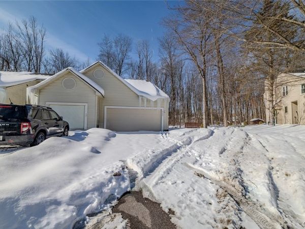 4225 Anguilla Drive, Liverpool, NY 13090