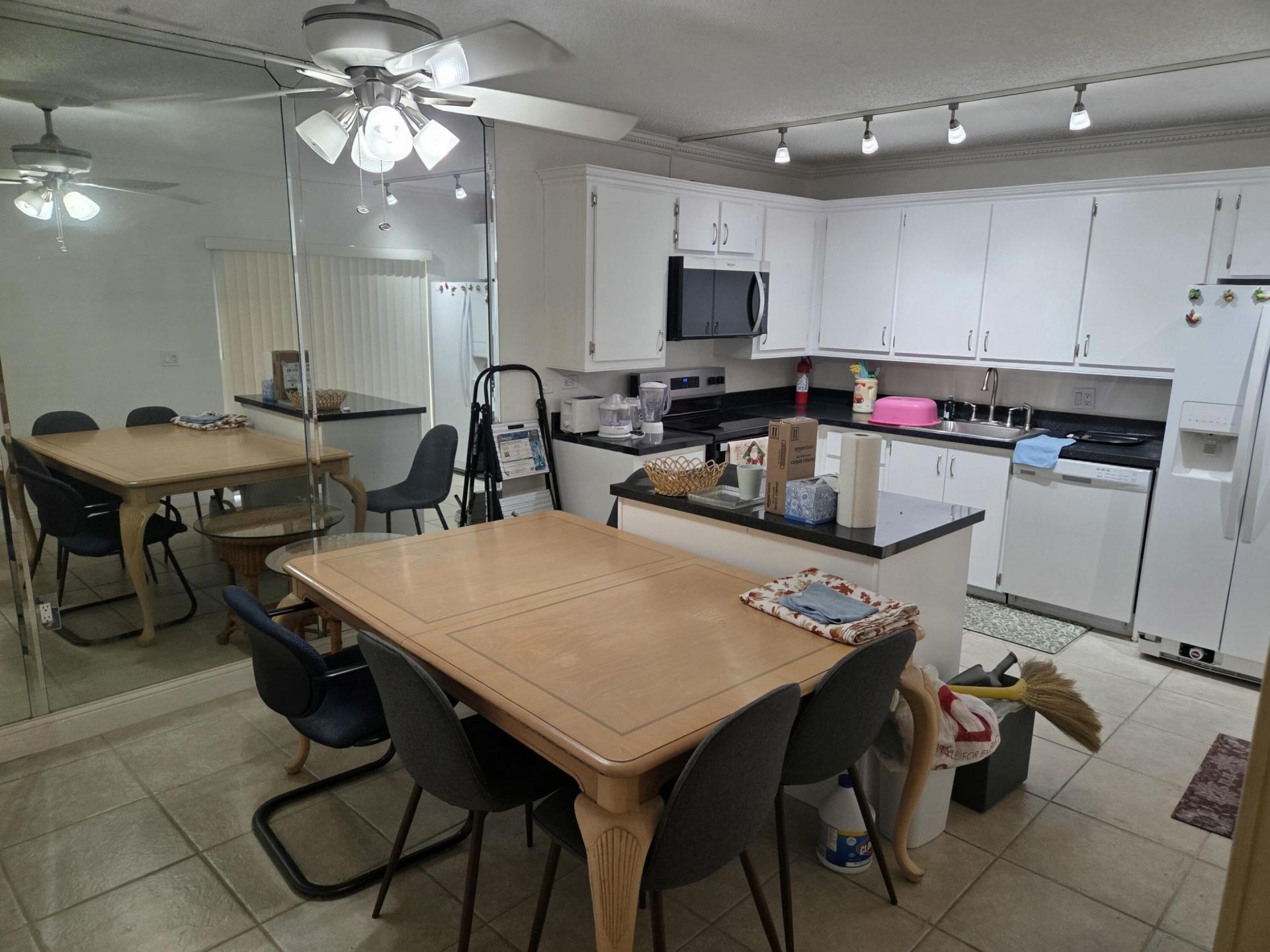 1700 Embassy Drive, Unit 512, West Palm Beach, FL 33401 Photo