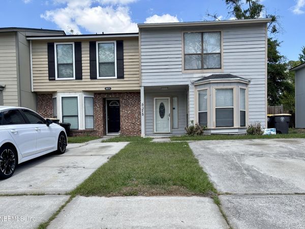 5575 CABOT Drive N, Jacksonville, FL 32244