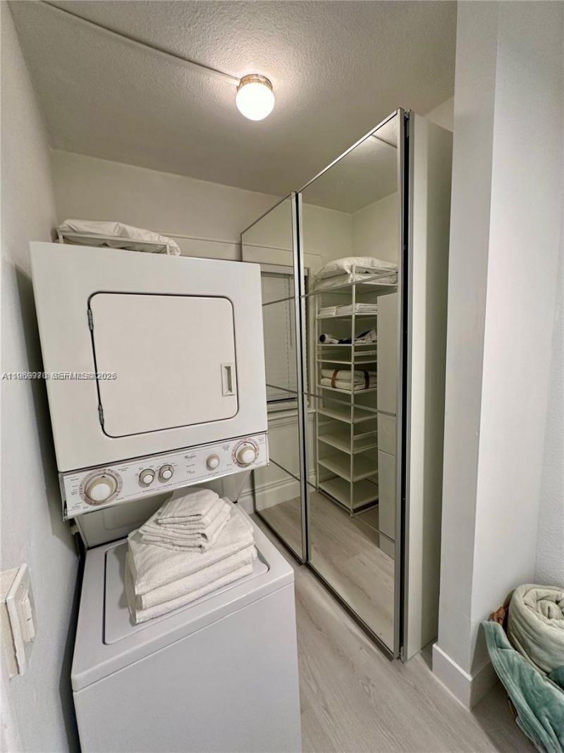 126 Mendoza Ave, Unit 2, Coral Gables, FL 33134 Photo