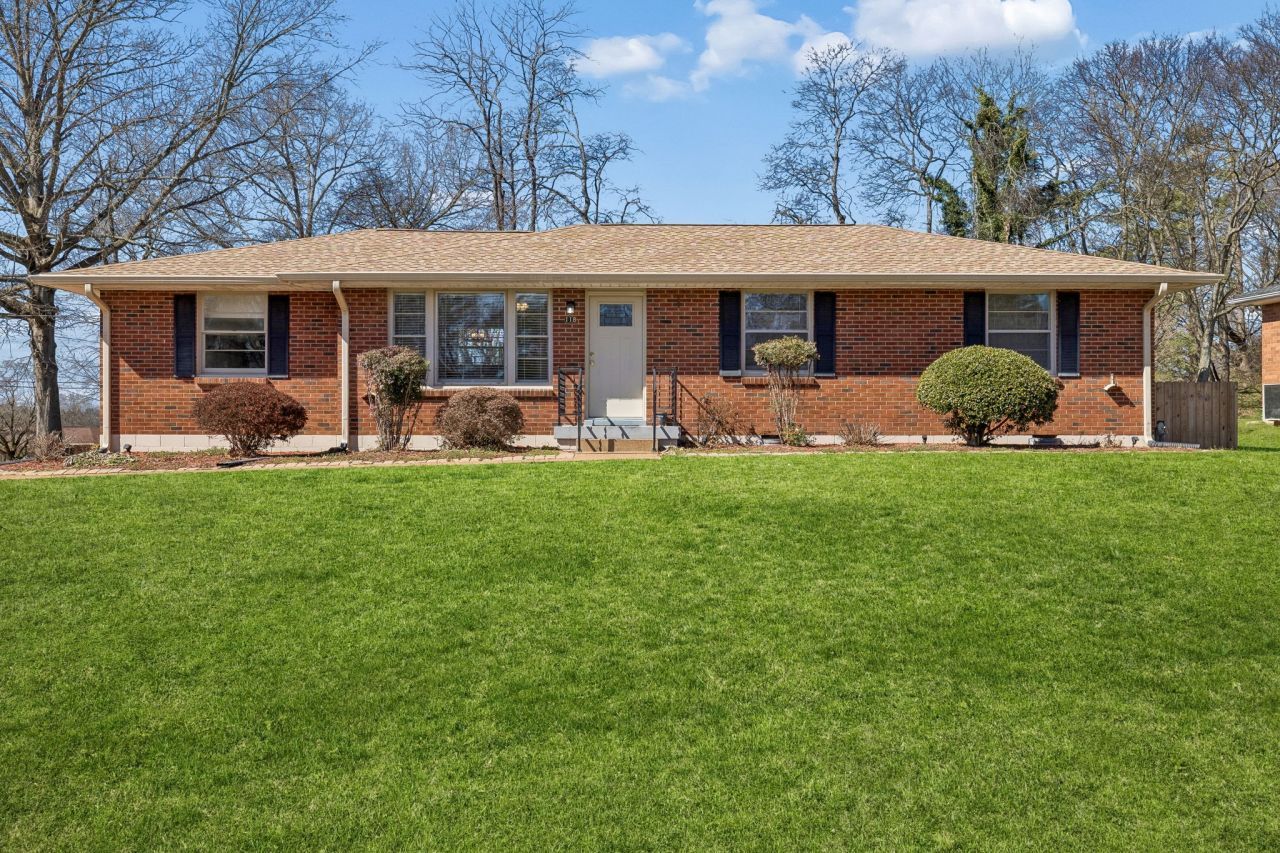 118 Newport Dr, Old Hickory, TN 37138 Main Photo