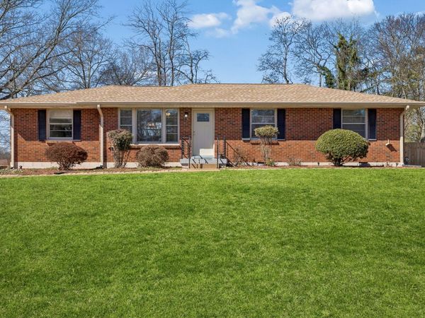 118 Newport Dr, Old Hickory, TN 37138