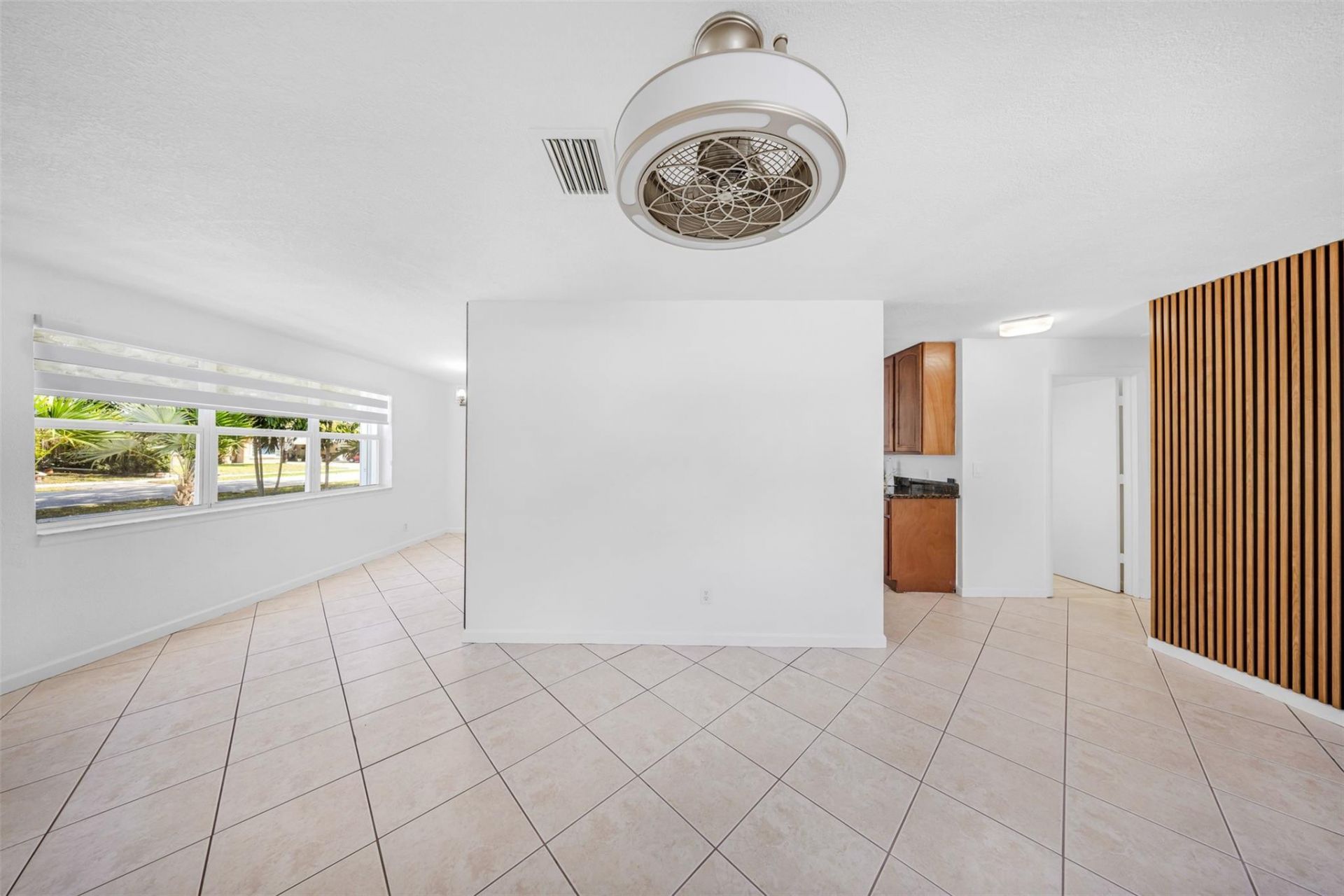5921 NE 1st Avenue Ne, Unit N/a, Oakland Park, FL 33334 Photo