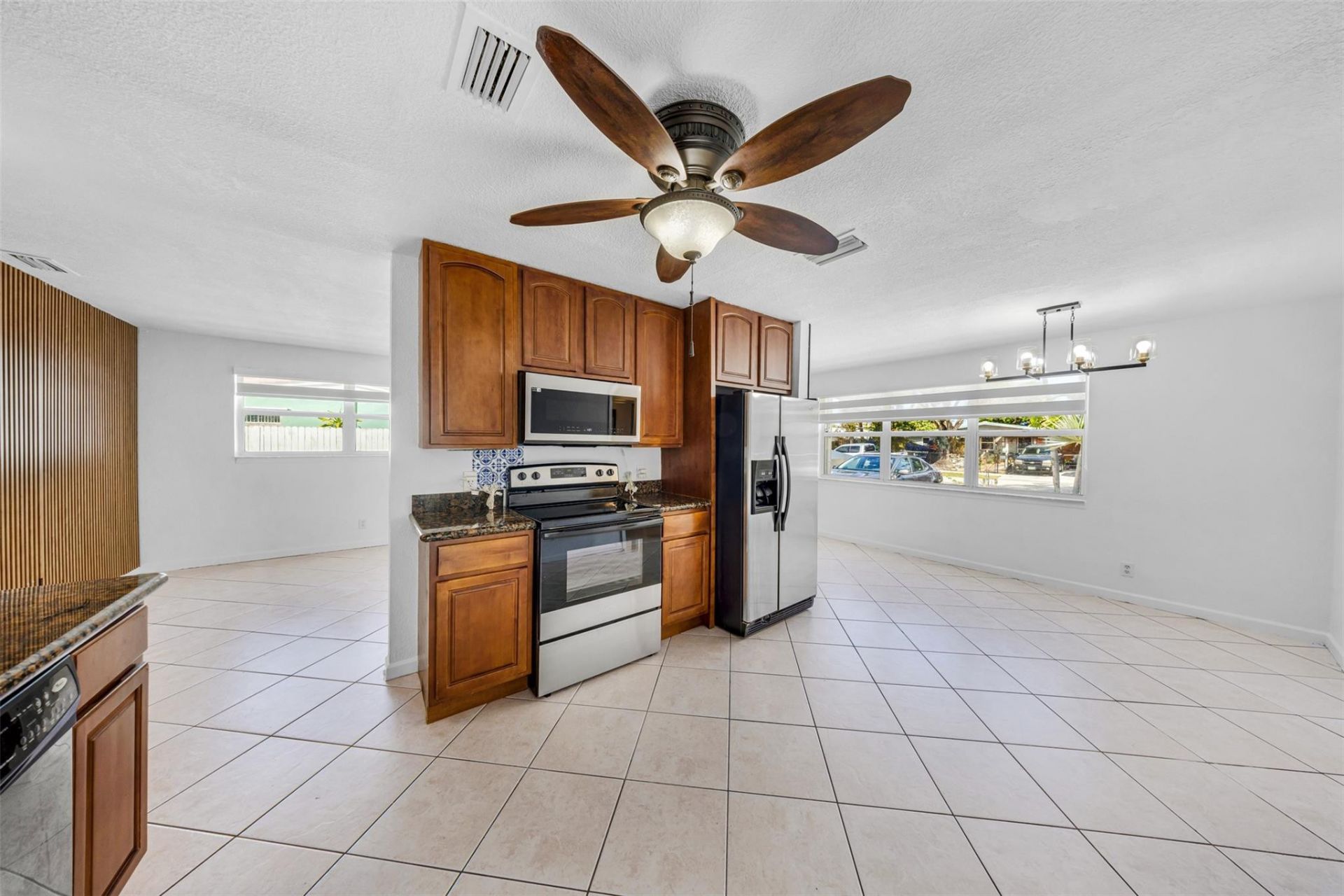 5921 NE 1st Avenue Ne, Unit N/a, Oakland Park, FL 33334 Photo