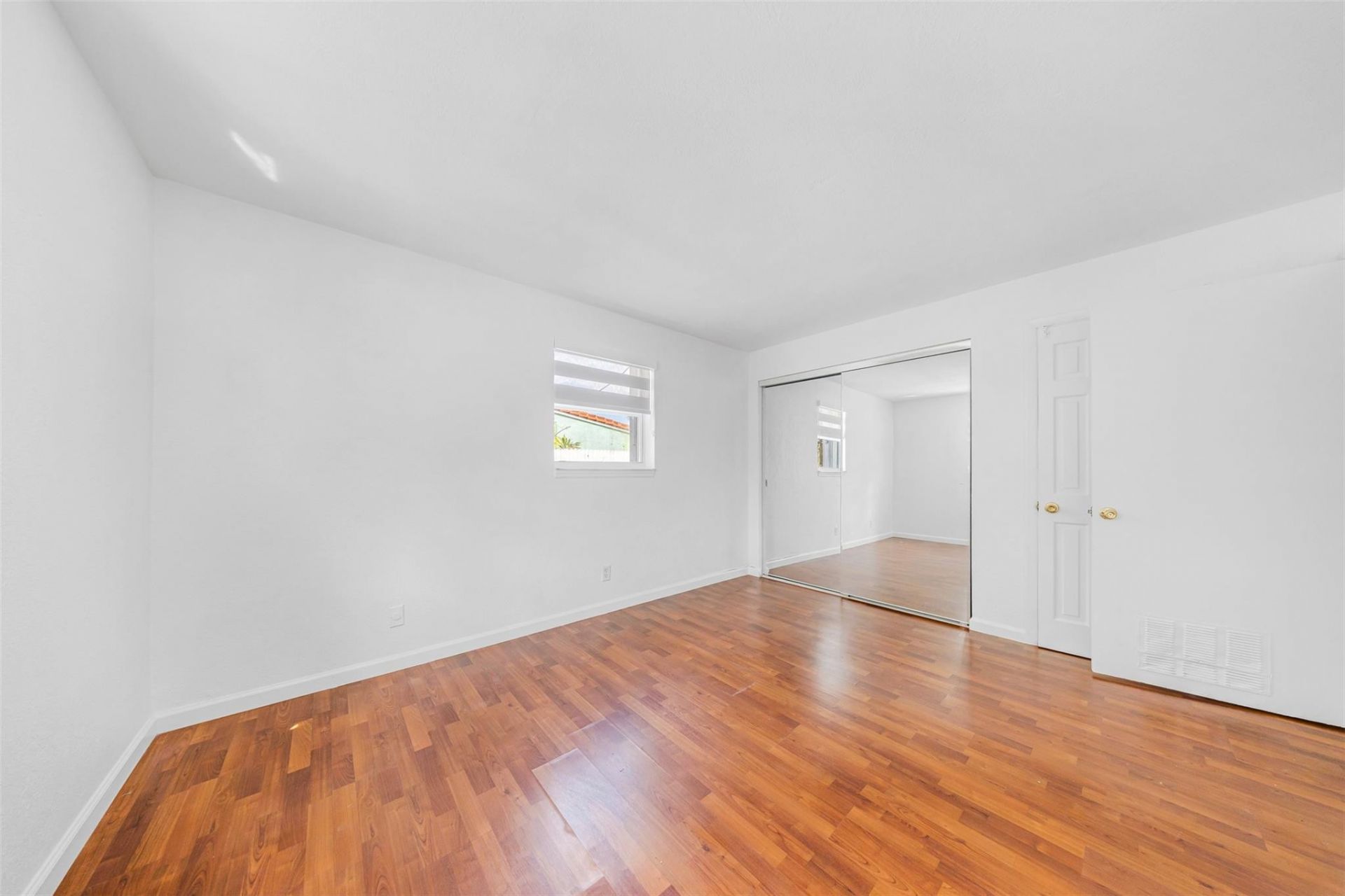 5921 NE 1st Avenue Ne, Unit N/a, Oakland Park, FL 33334 Photo