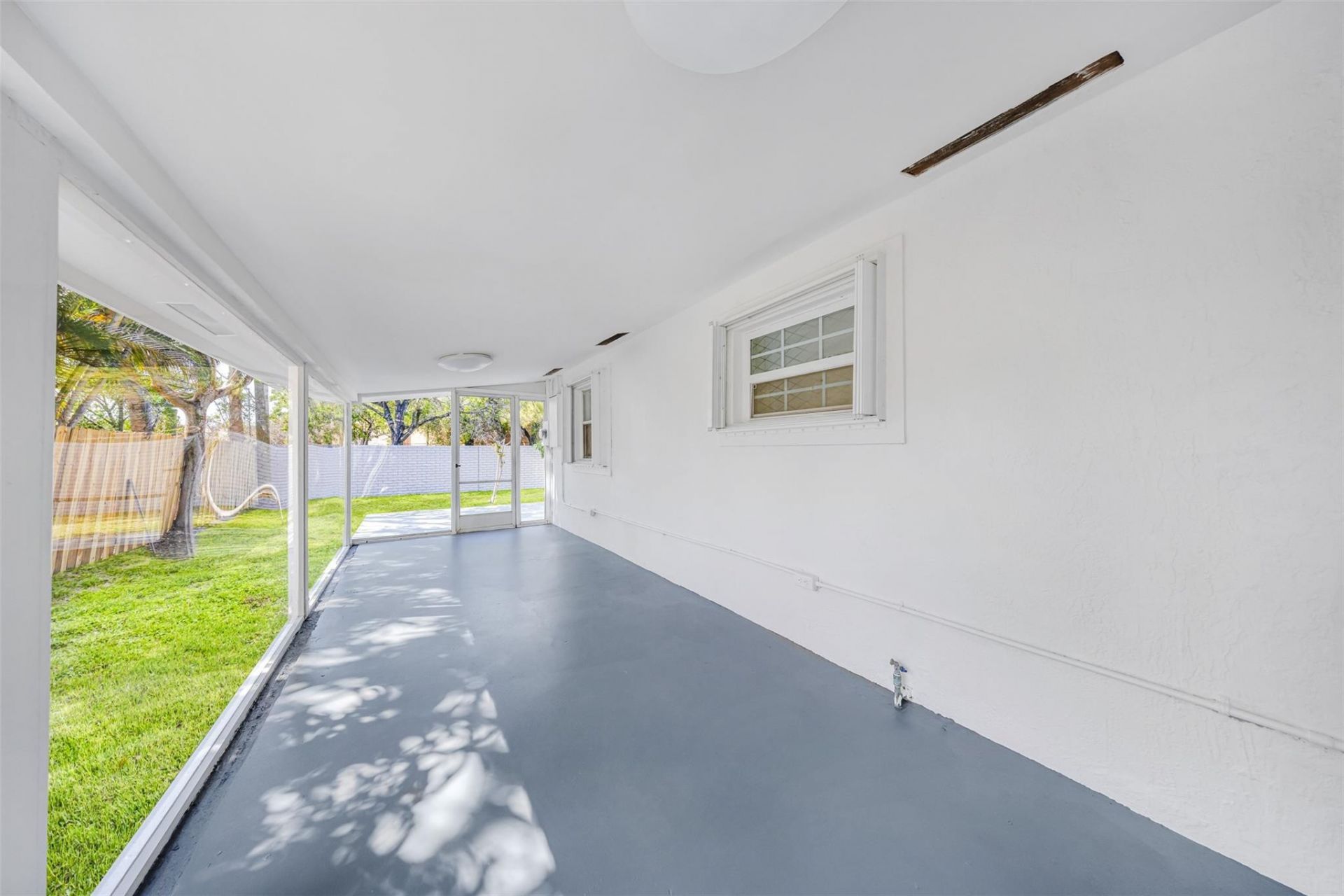 5921 NE 1st Avenue Ne, Unit N/a, Oakland Park, FL 33334 Photo