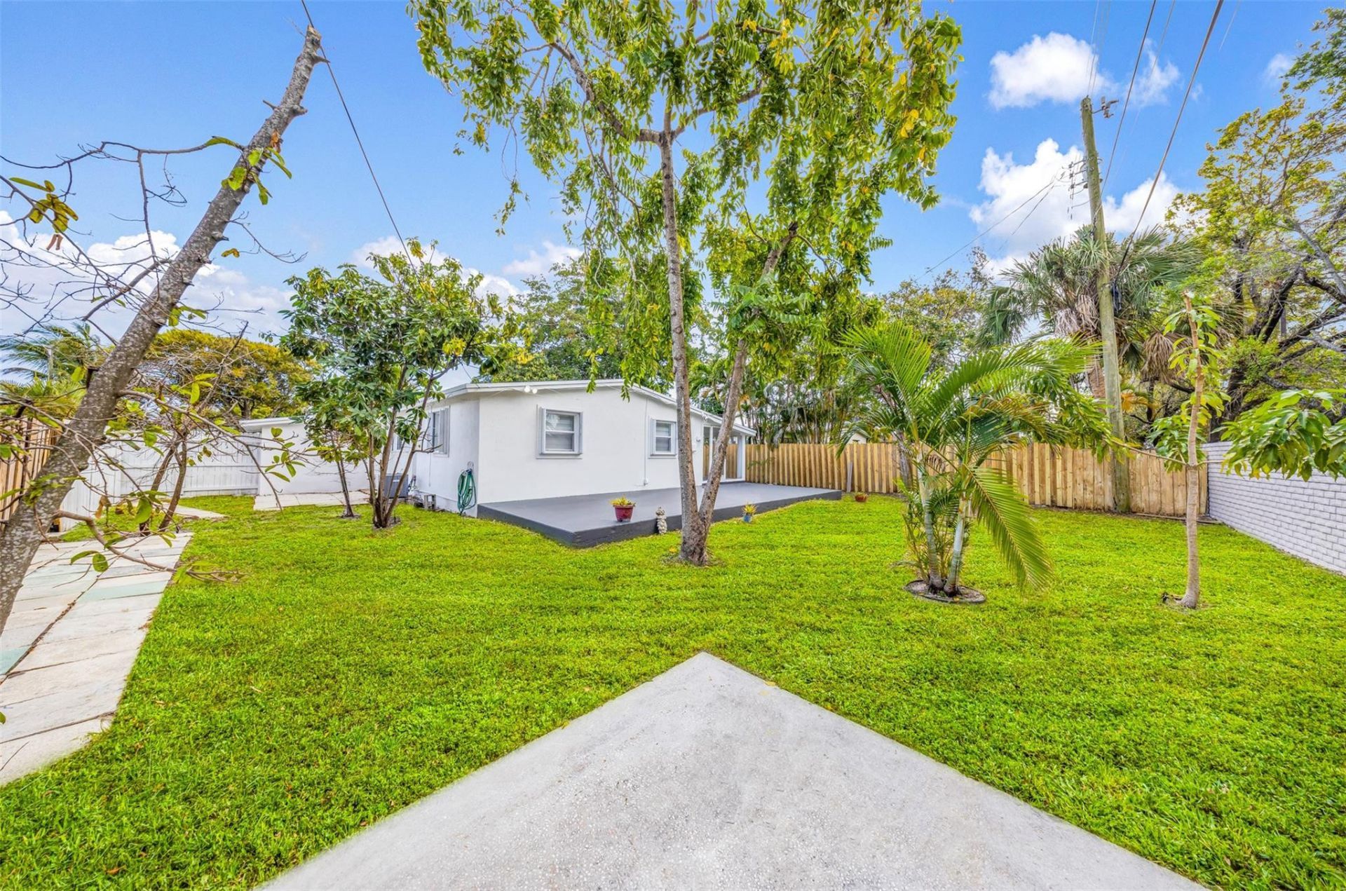 5921 NE 1st Avenue Ne, Unit N/a, Oakland Park, FL 33334 Photo