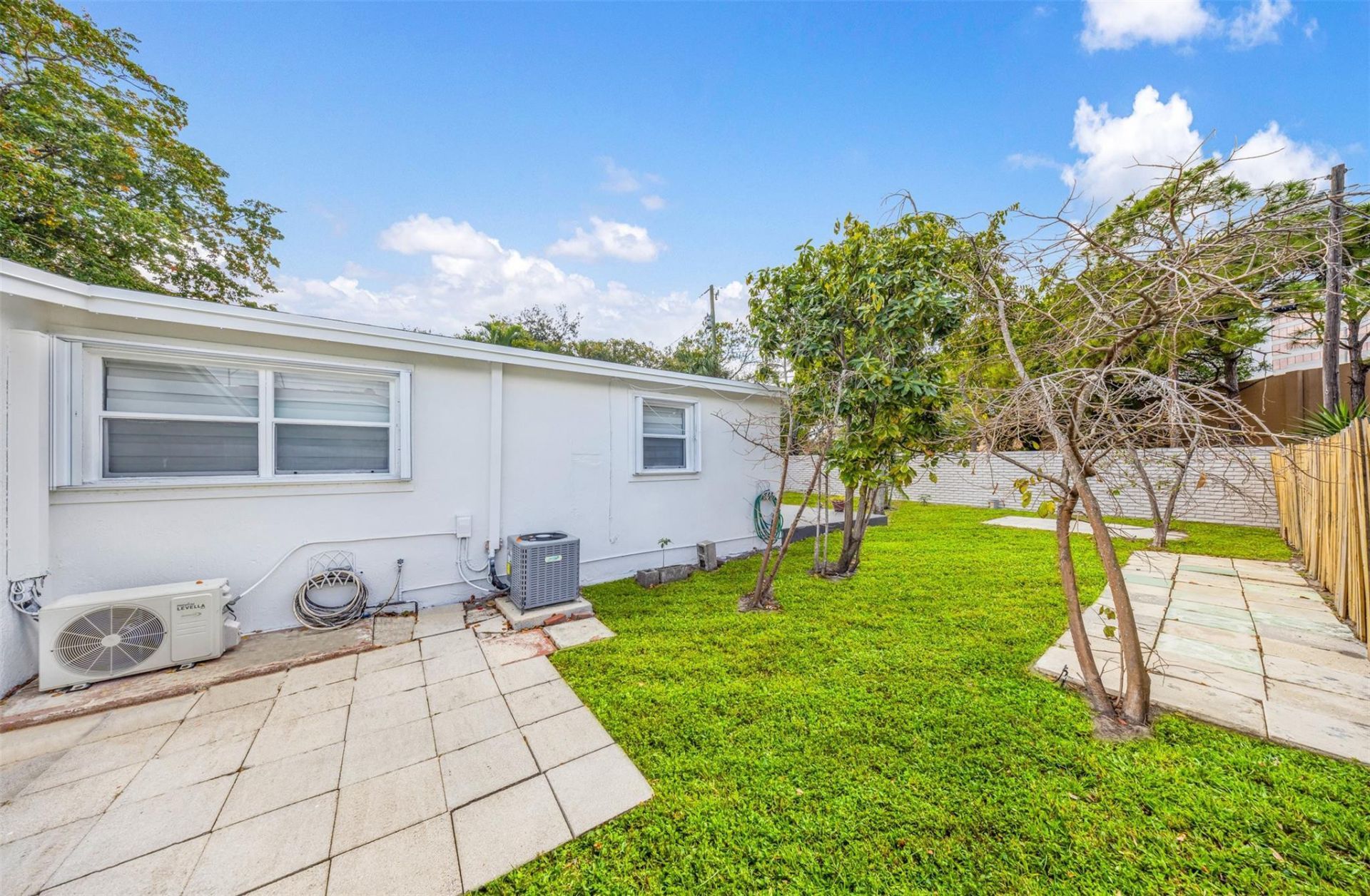 5921 NE 1st Avenue Ne, Unit N/a, Oakland Park, FL 33334 Photo