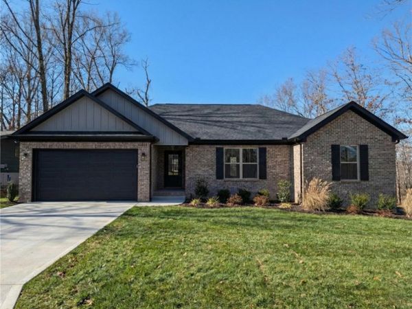 19 Mildenhall Drive, Bella Vista, AR 72714