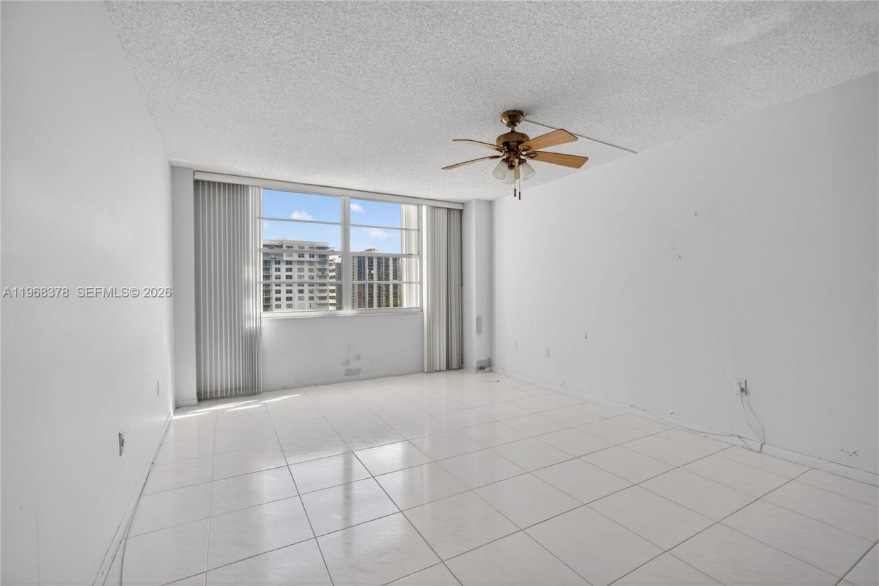 2801 NE 183rd St , Unit 1612W, Aventura, FL 33160 Photo