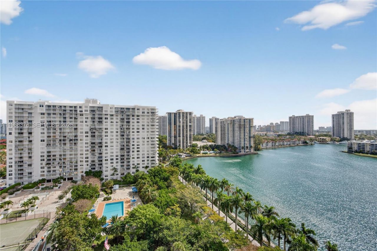 2801 NE 183rd St , Unit 1612W, Aventura, FL 33160 Photo