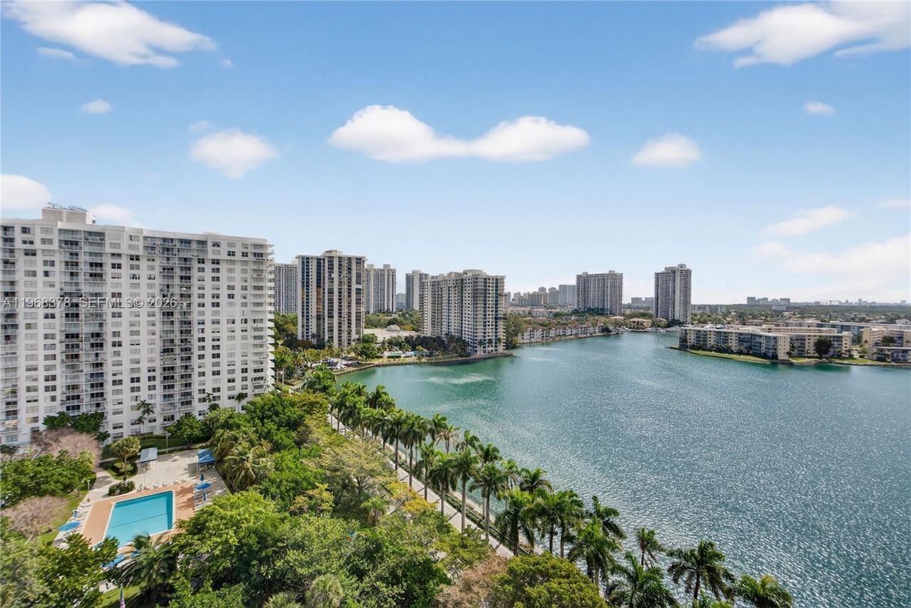 2801 NE 183rd St , Unit 1612W, Aventura, FL 33160 Photo