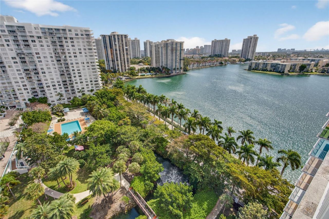 2801 NE 183rd St , Unit 1612W, Aventura, FL 33160 Photo