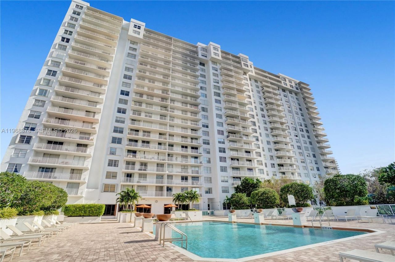 2801 NE 183rd St , Unit 1612W, Aventura, FL 33160 Photo