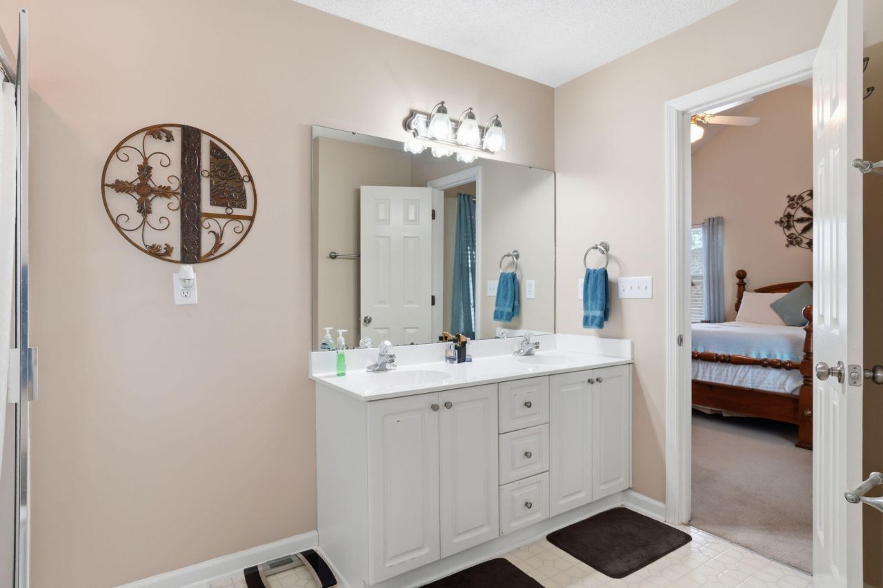 5398 Indigo Fields Boulevard Photo 25