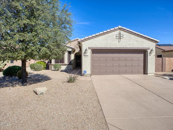 16462 W CHUPAROSA Lane, Surprise, AZ 85387