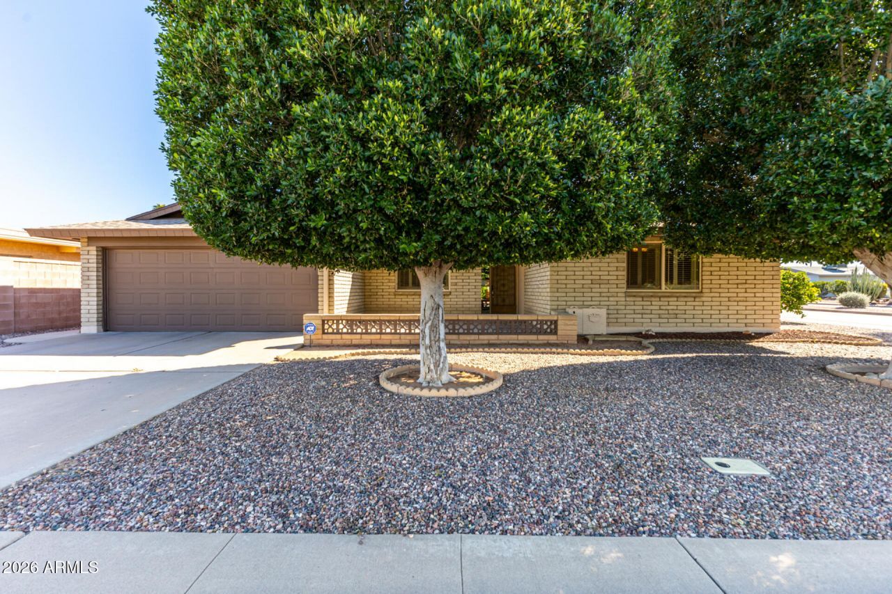 719 S Penrose Circle, Mesa, AZ 85206 Main Photo