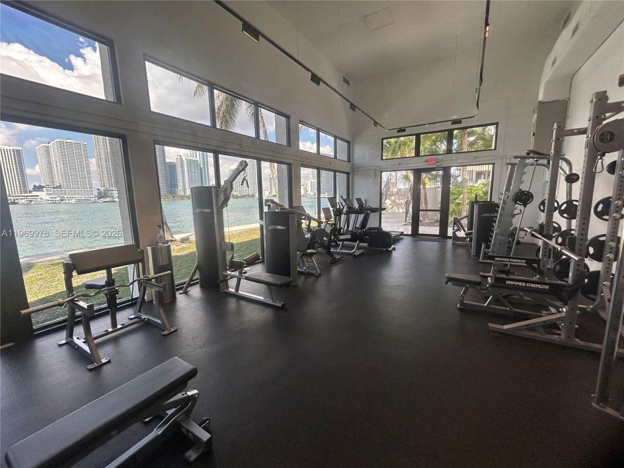 801 N Venetian Dr, Unit 802, Miami, FL 33139 Photo