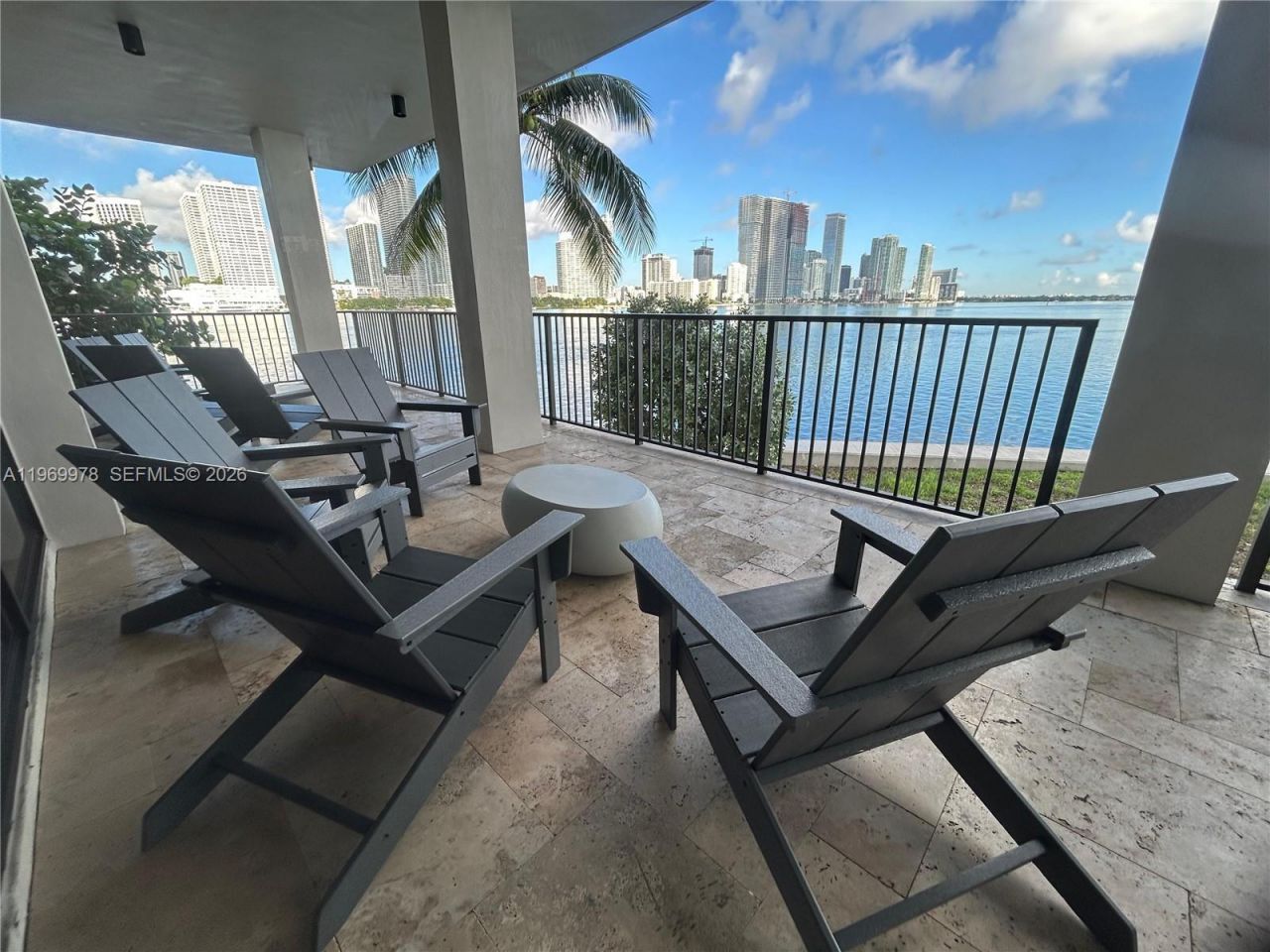 801 N Venetian Dr, Unit 802, Miami, FL 33139 Photo