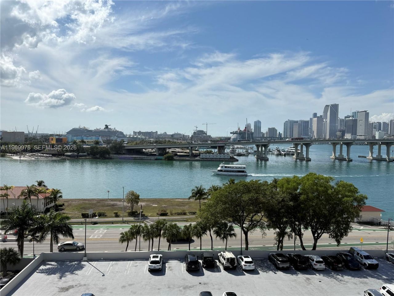 801 N Venetian Dr, Unit 802, Miami, FL 33139 Photo