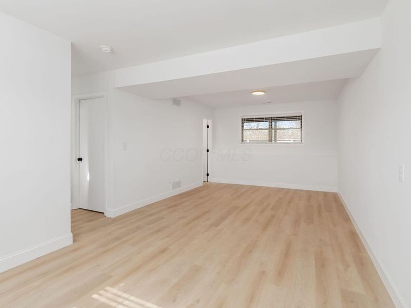 1122 Viewpointe Drive, Columbus, OH 43207 Photo 18