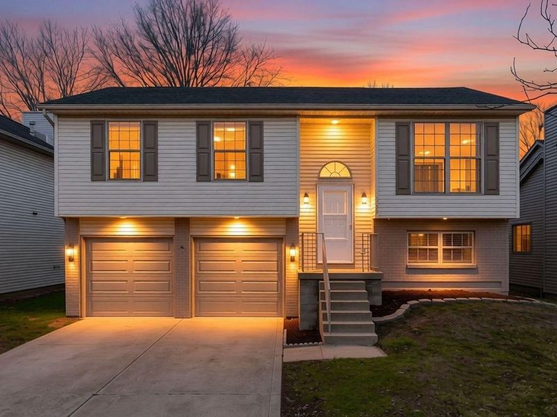 1122 Viewpointe Drive, Columbus, OH 43207 Photo 2