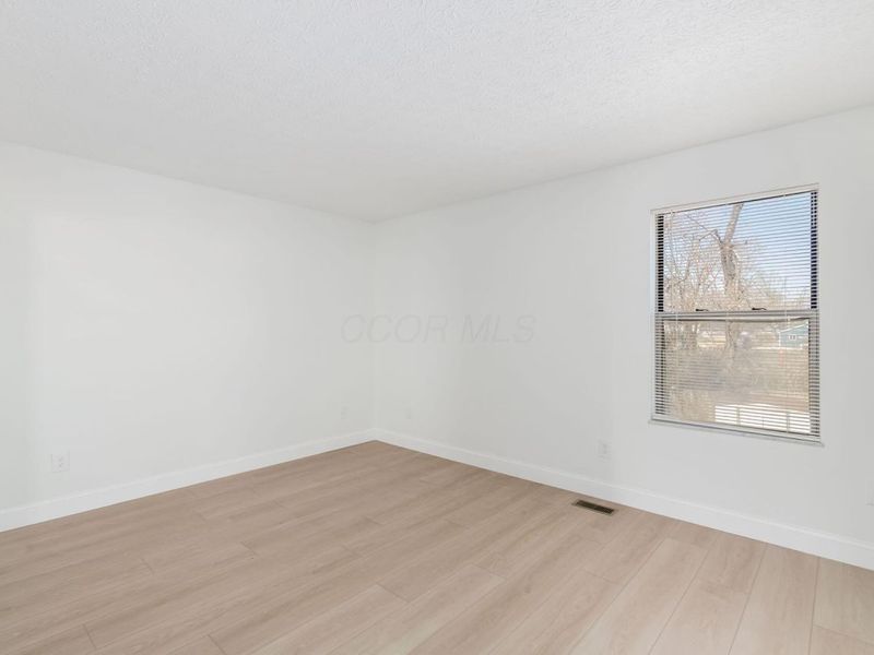 1122 Viewpointe Drive, Columbus, OH 43207 Photo 9