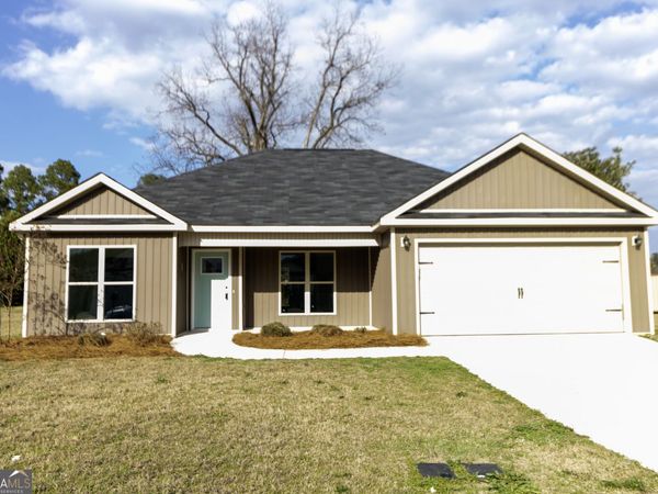 15 Cole Drive, Hawkinsville, GA 31036