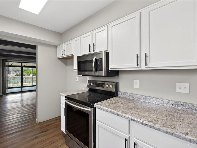 5172 Seville Drive, Englewood, OH 45322 Photo 18