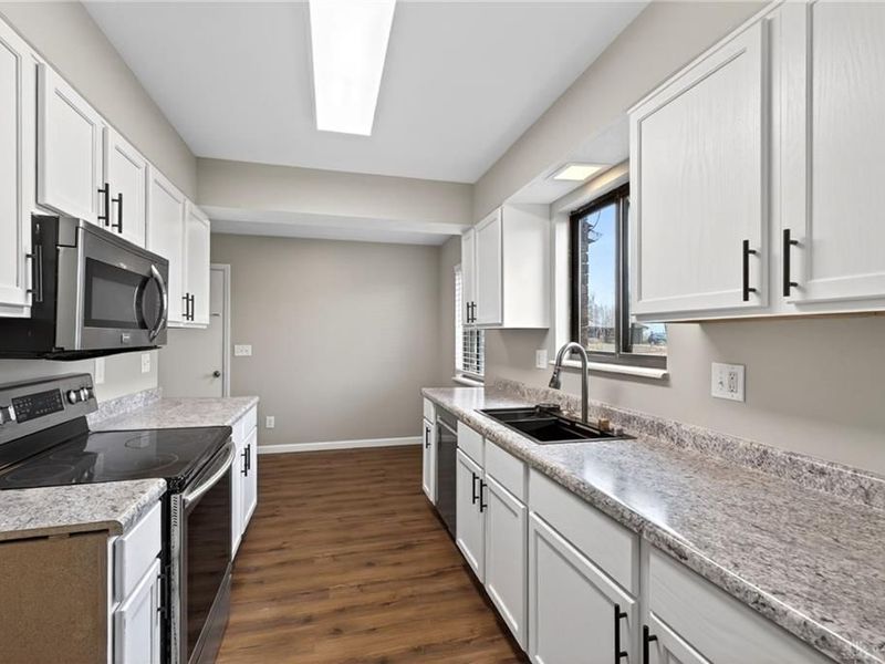 5172 Seville Drive, Englewood, OH 45322 Photo 20