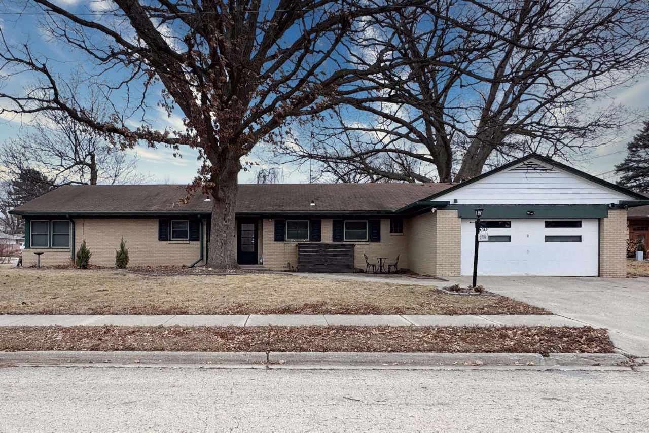 2710 Hickory Lawn Drive, Rockford, IL 61107 Main Photo