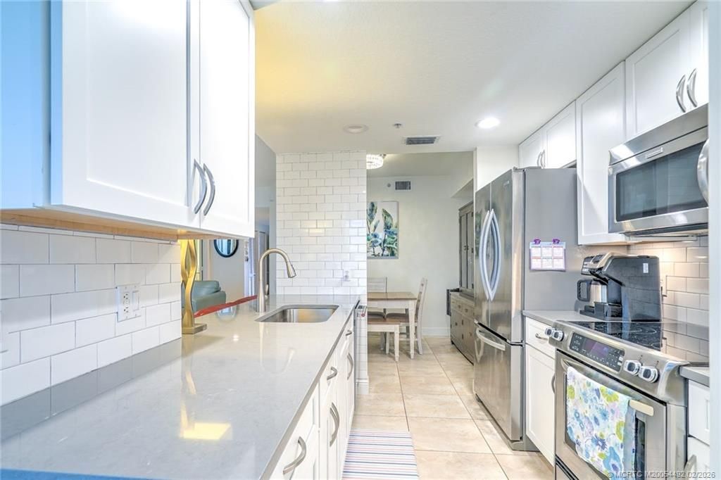 5750 NE Island Cove Way, Unit 3302, Stuart, FL 34996 Photo
