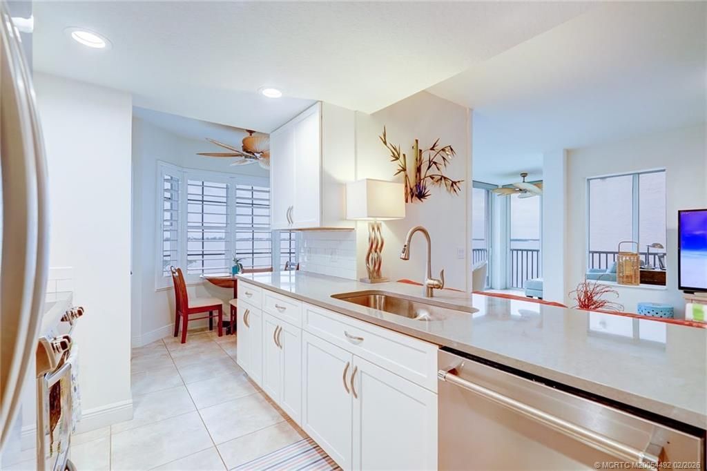 5750 NE Island Cove Way, Unit 3302, Stuart, FL 34996 Photo