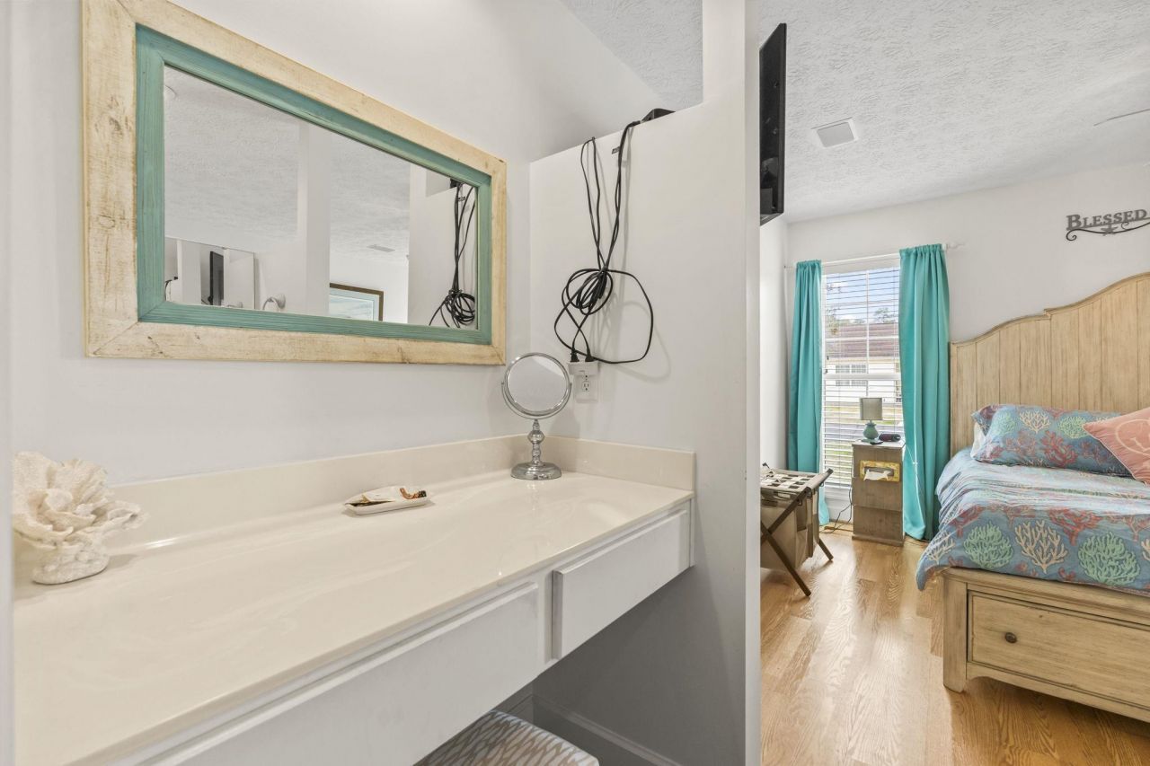 914 Wind Sail Ct. Photo 21