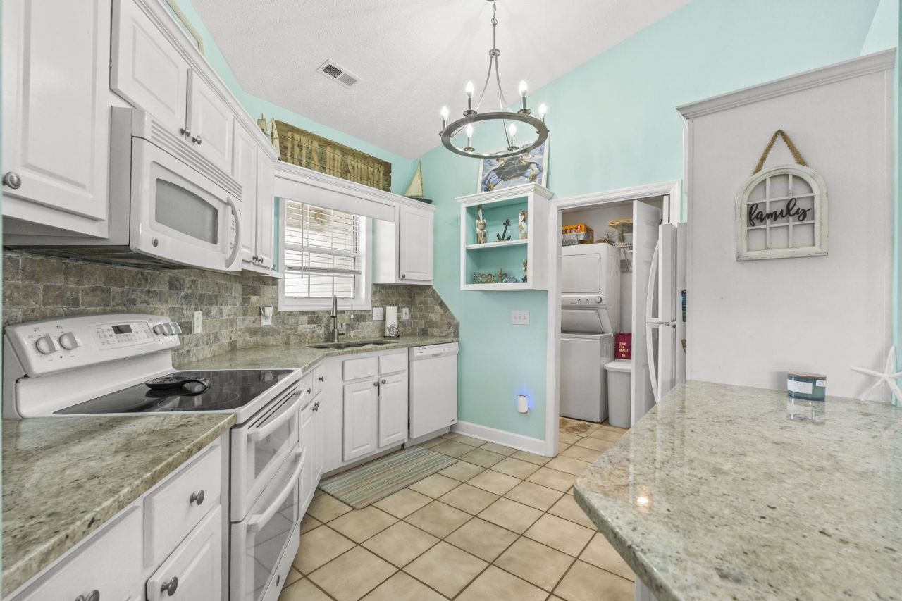 914 Wind Sail Ct. Photo 7