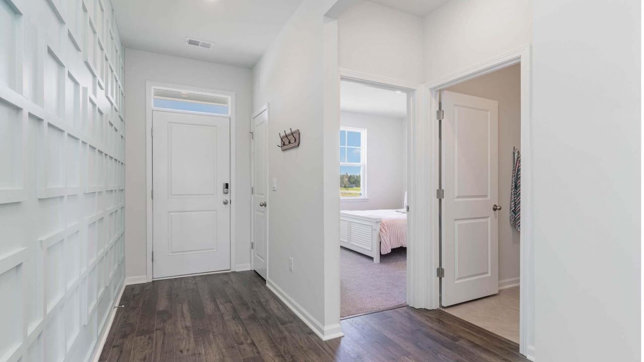 512 Acosta Circle  Photo 3