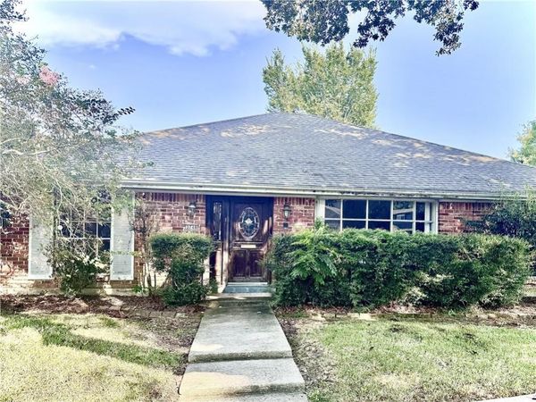 3740 RUE NICHOLE, New Orleans, LA 70131
