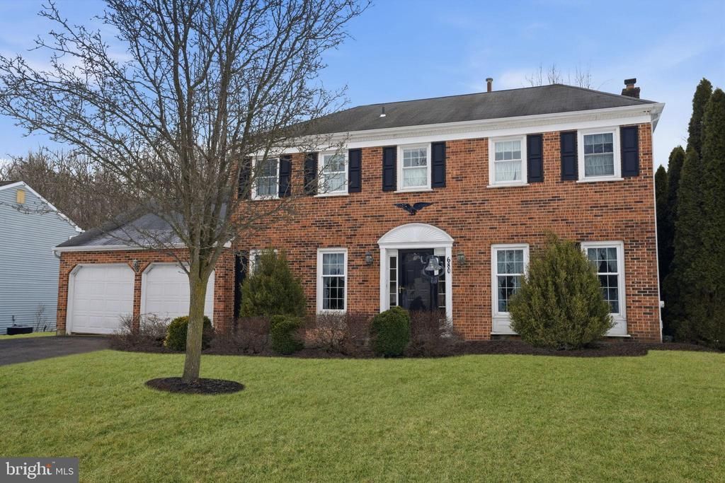 680 Atkinson Lane, Langhorne, PA 19047 Main Photo