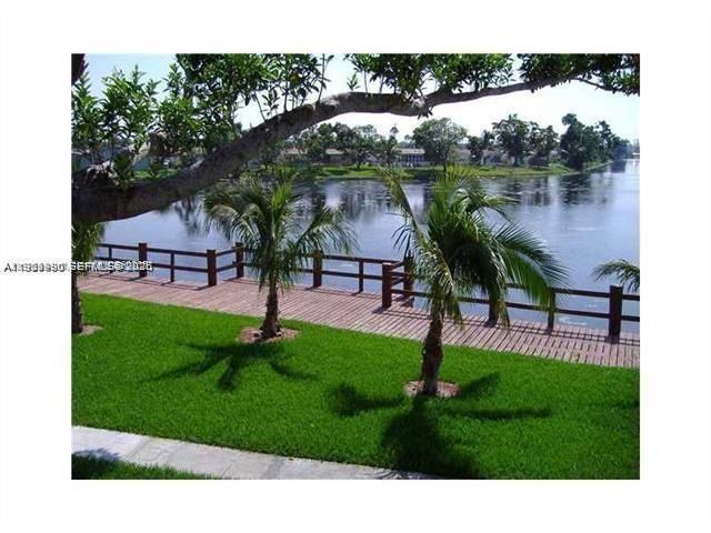 2530 NW 39th Way, Unit 102, Lauderdale Lakes, FL 33311 Photo