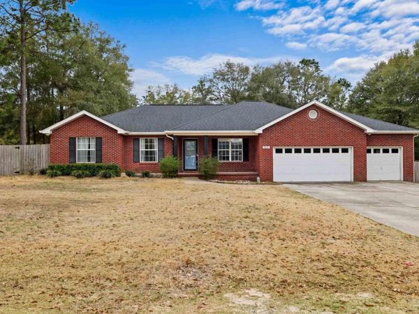 1800 Waterway Dr, Baker, FL 32531