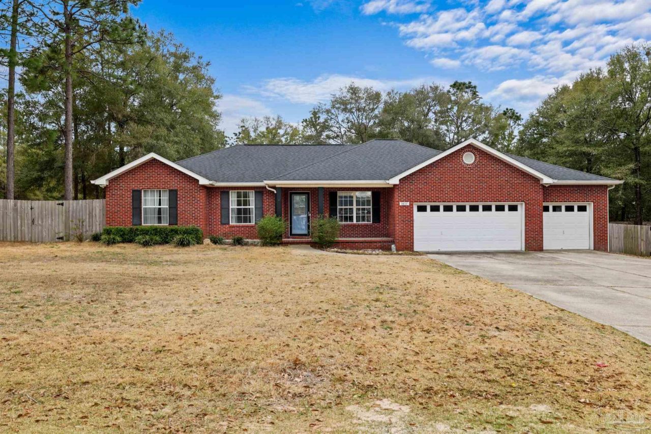 1800 Waterway Dr, Baker, FL 32531 Main Photo