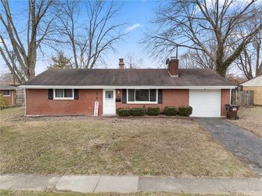 2267 Yorkshire Place, Kettering, OH 45419