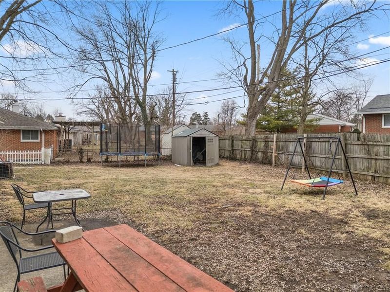 2267 Yorkshire Place, Kettering, OH 45419 Photo 10