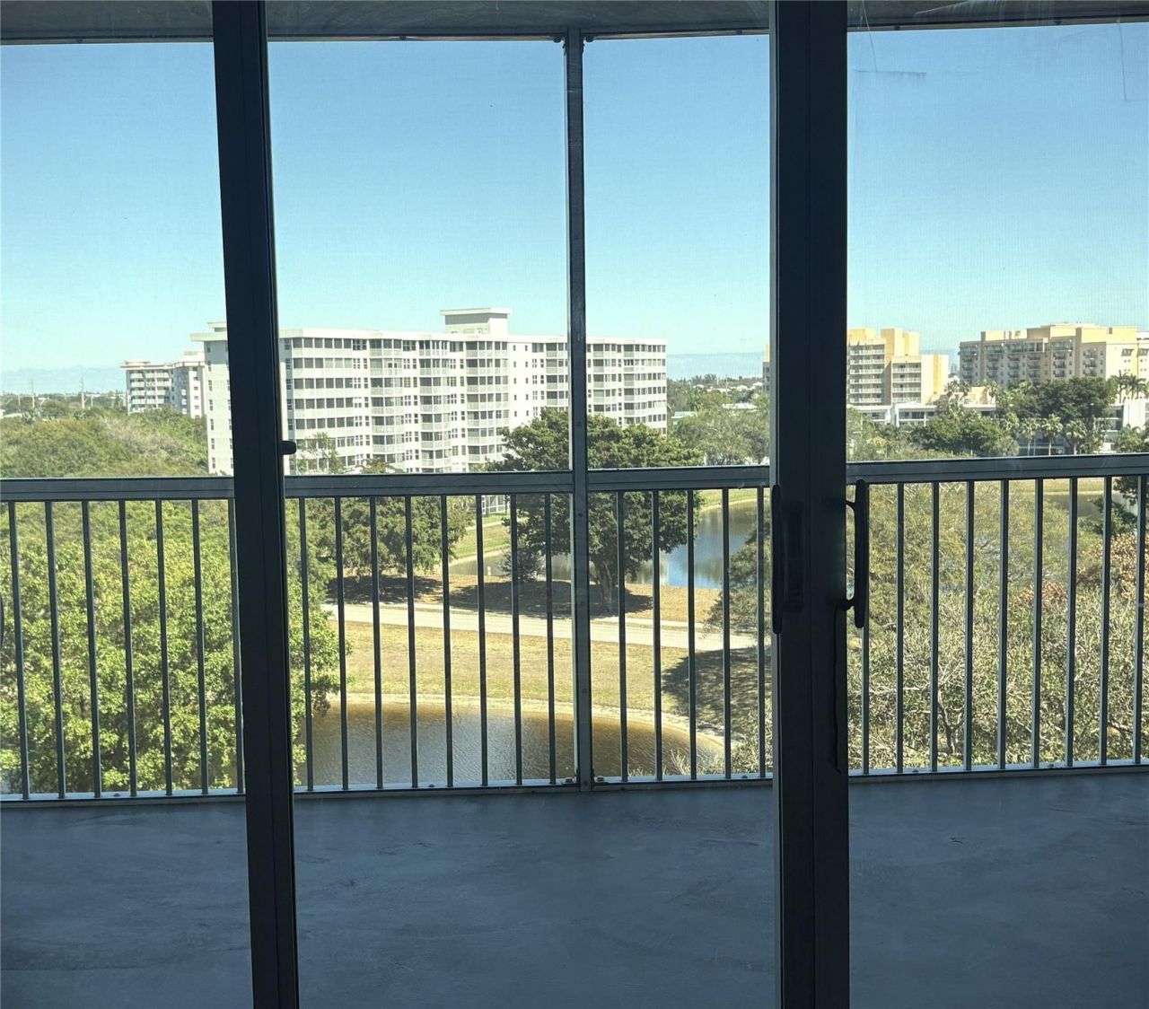 2940 N Course Drive, Unit 810, Pompano Beach, FL 33069 Photo