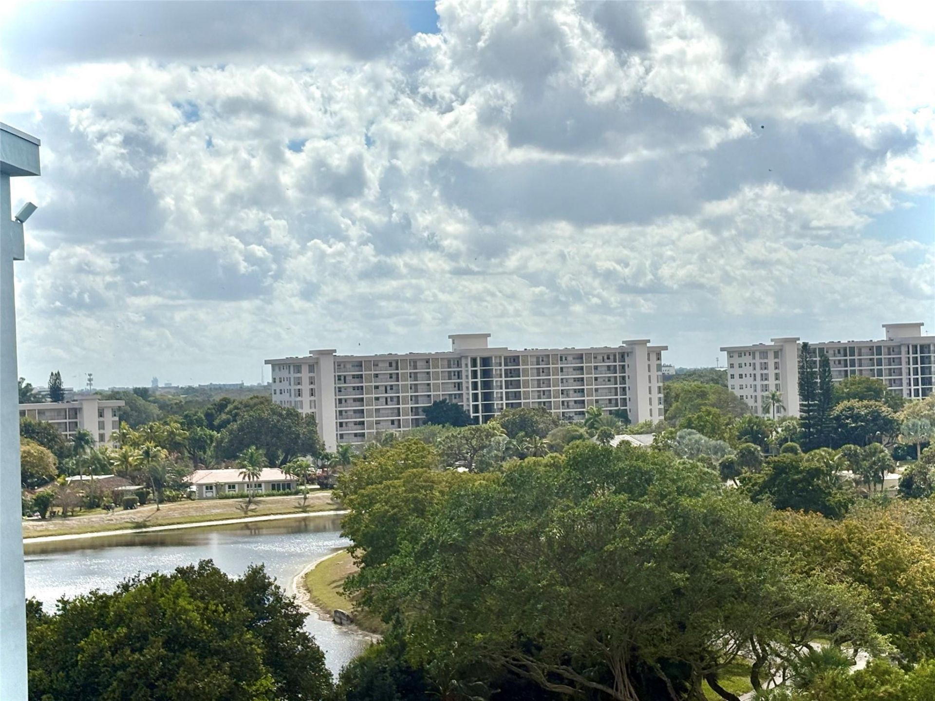 2940 N Course Drive, Unit 810, Pompano Beach, FL 33069 Photo